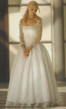 Load image into Gallery viewer, Wedding Gown 201-W
