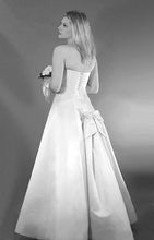 Load image into Gallery viewer, Wedding Gown 209-W
