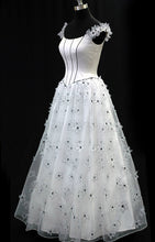 Load image into Gallery viewer, Special Occasion dress 2105-O
