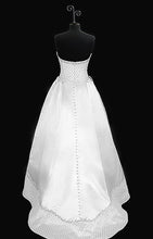 Load image into Gallery viewer, Wedding Gown 501-W
