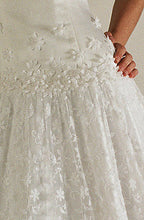 Load image into Gallery viewer, Wedding Gown 505-W
