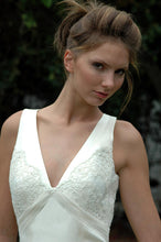 Load image into Gallery viewer, Wedding Gown 905-W
