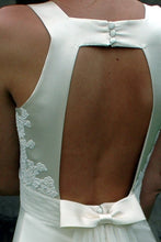 Load image into Gallery viewer, Wedding Gown 905-W
